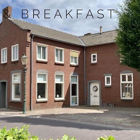 Het Gouden Hert Montfort Buitenkant foto